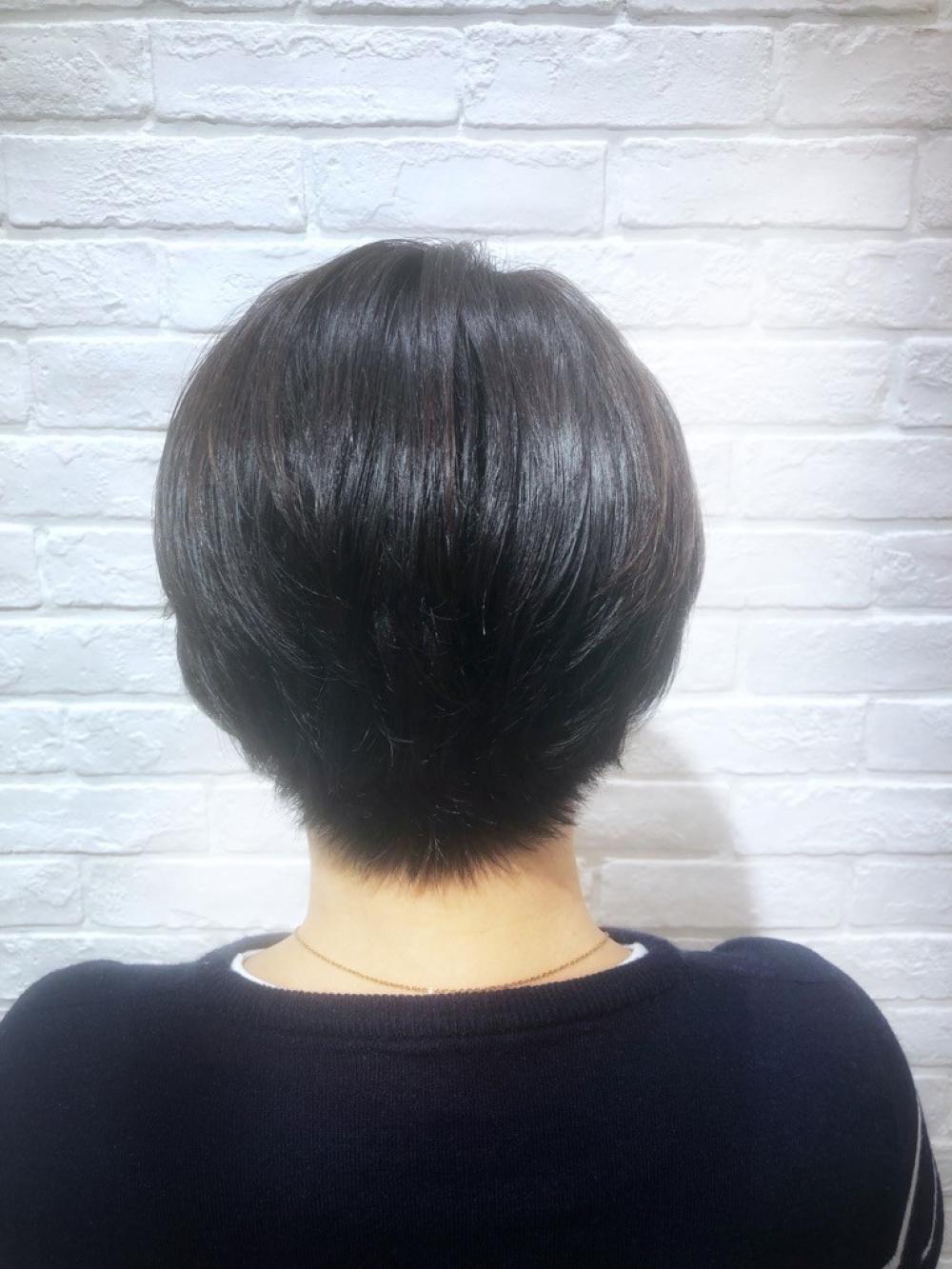 大人女性のショートスタイル｜サブ写真②