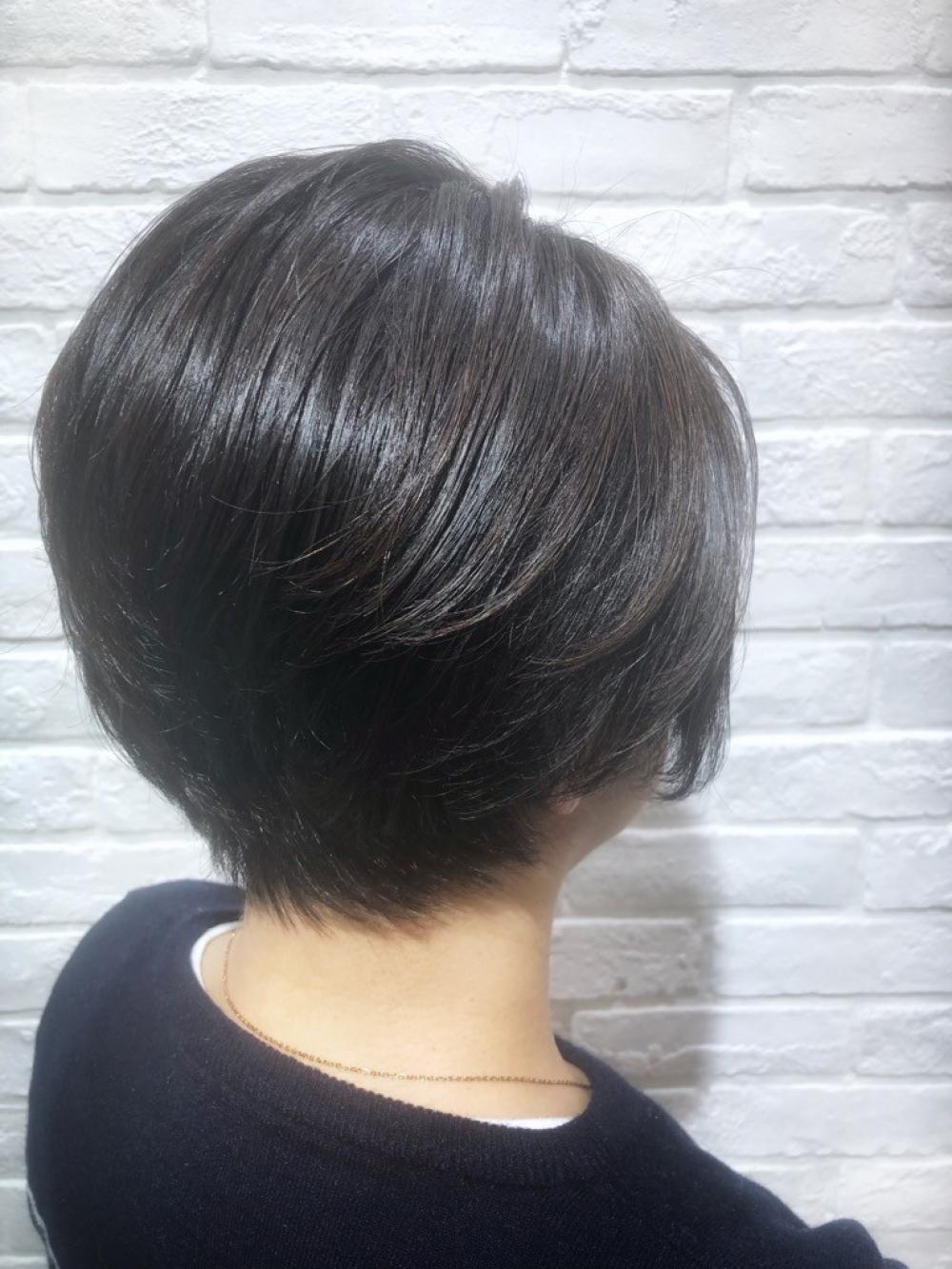 大人女性のショートスタイル｜サブ写真③