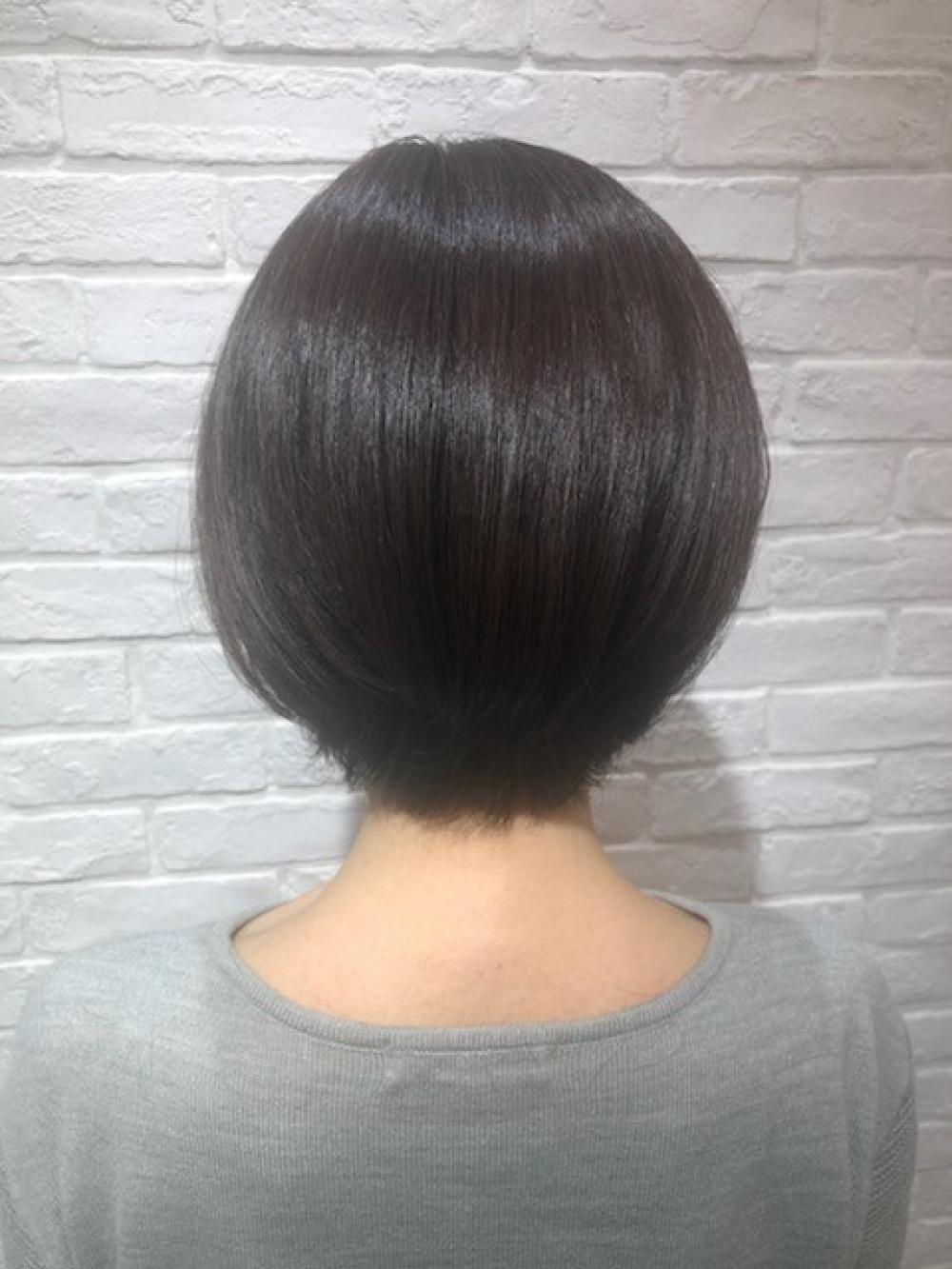 大人女性のショートボブ｜サブ写真②