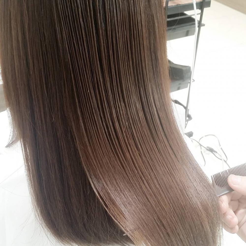 髪質改善ストレート