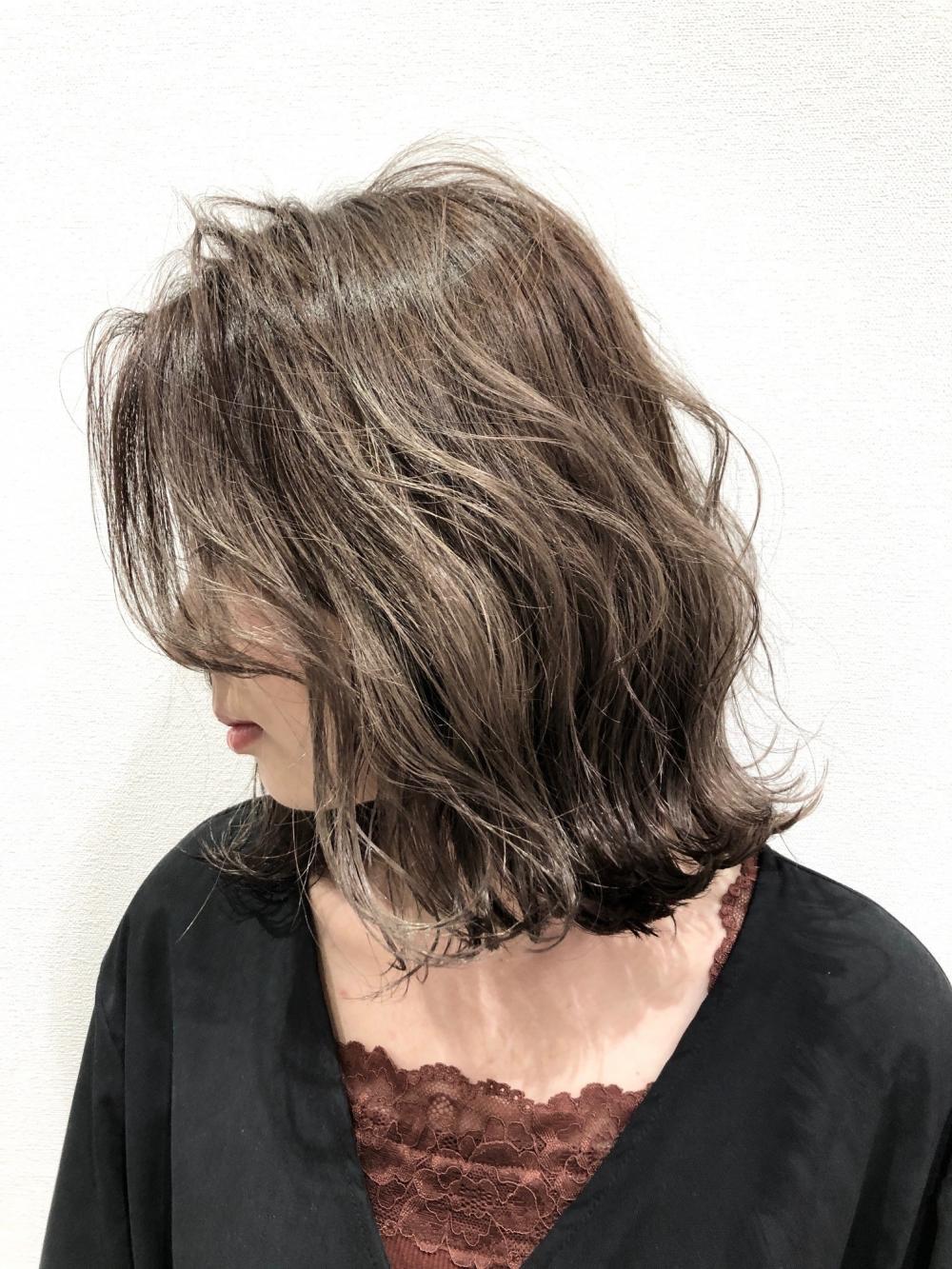 おしゃれ女子必見”ハイグレージュ”｜サブ写真②