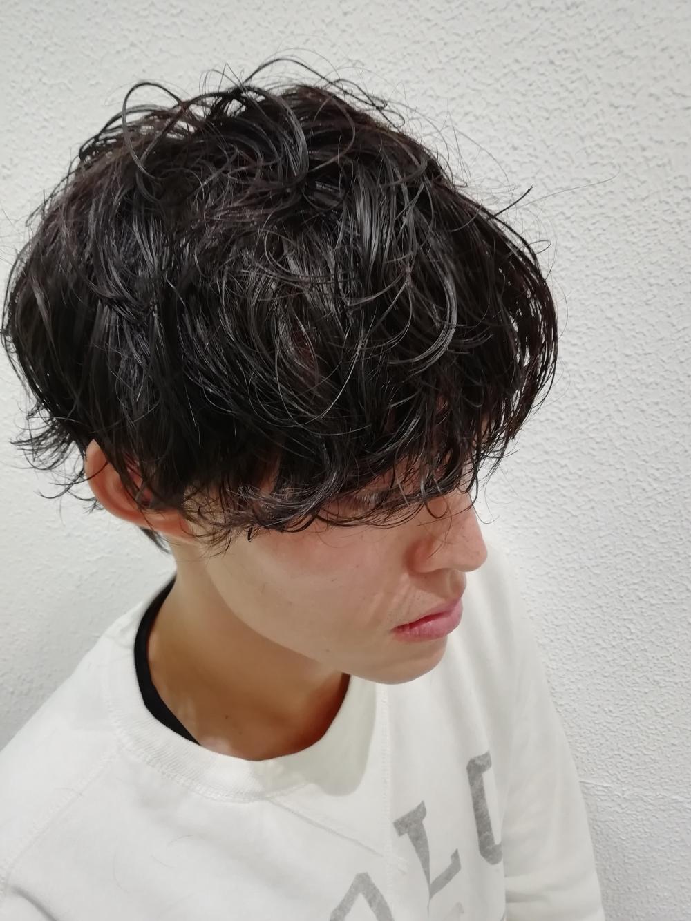重めのマッシュパーマスタイル