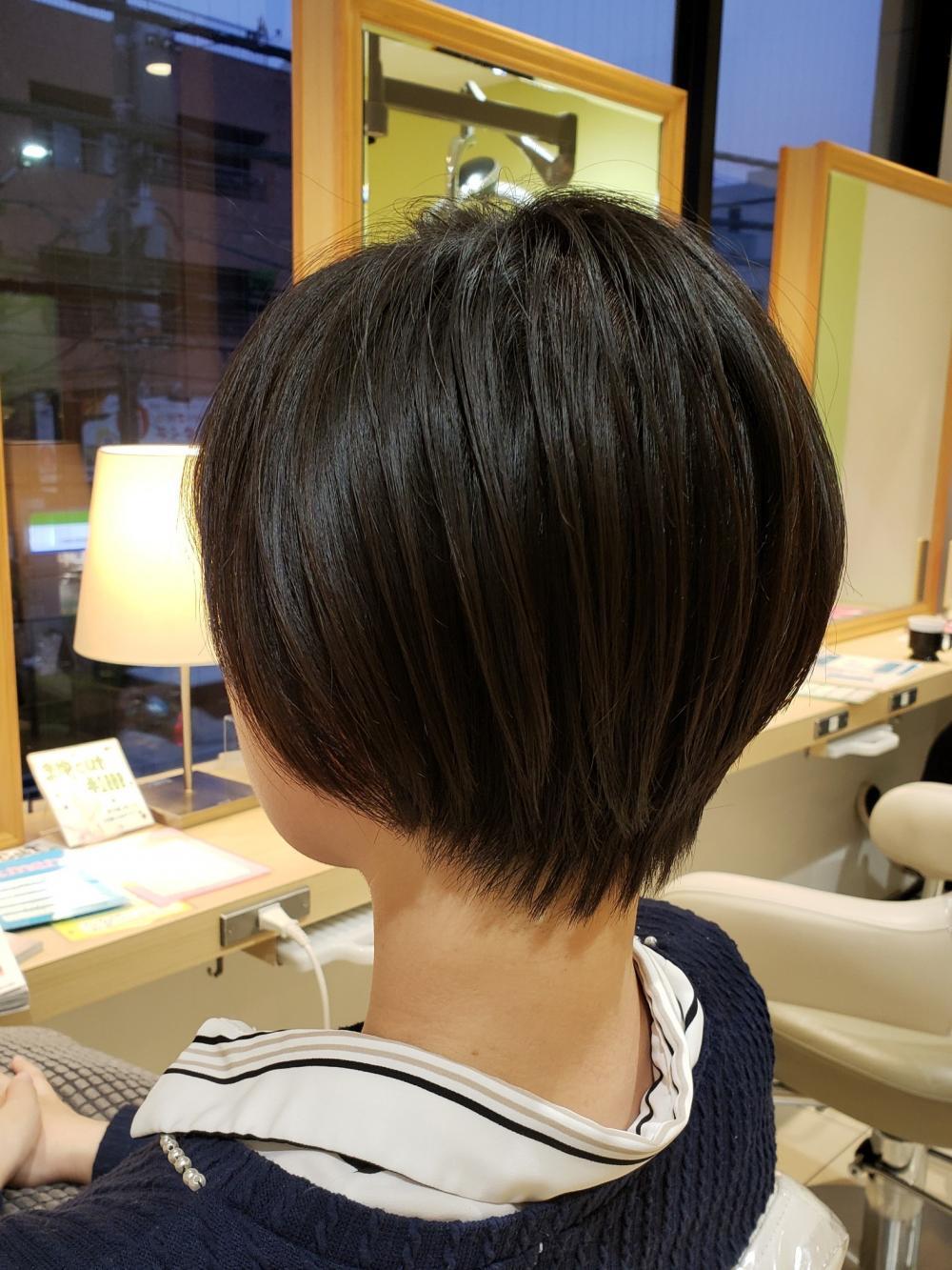 小顔なコンパクトショート