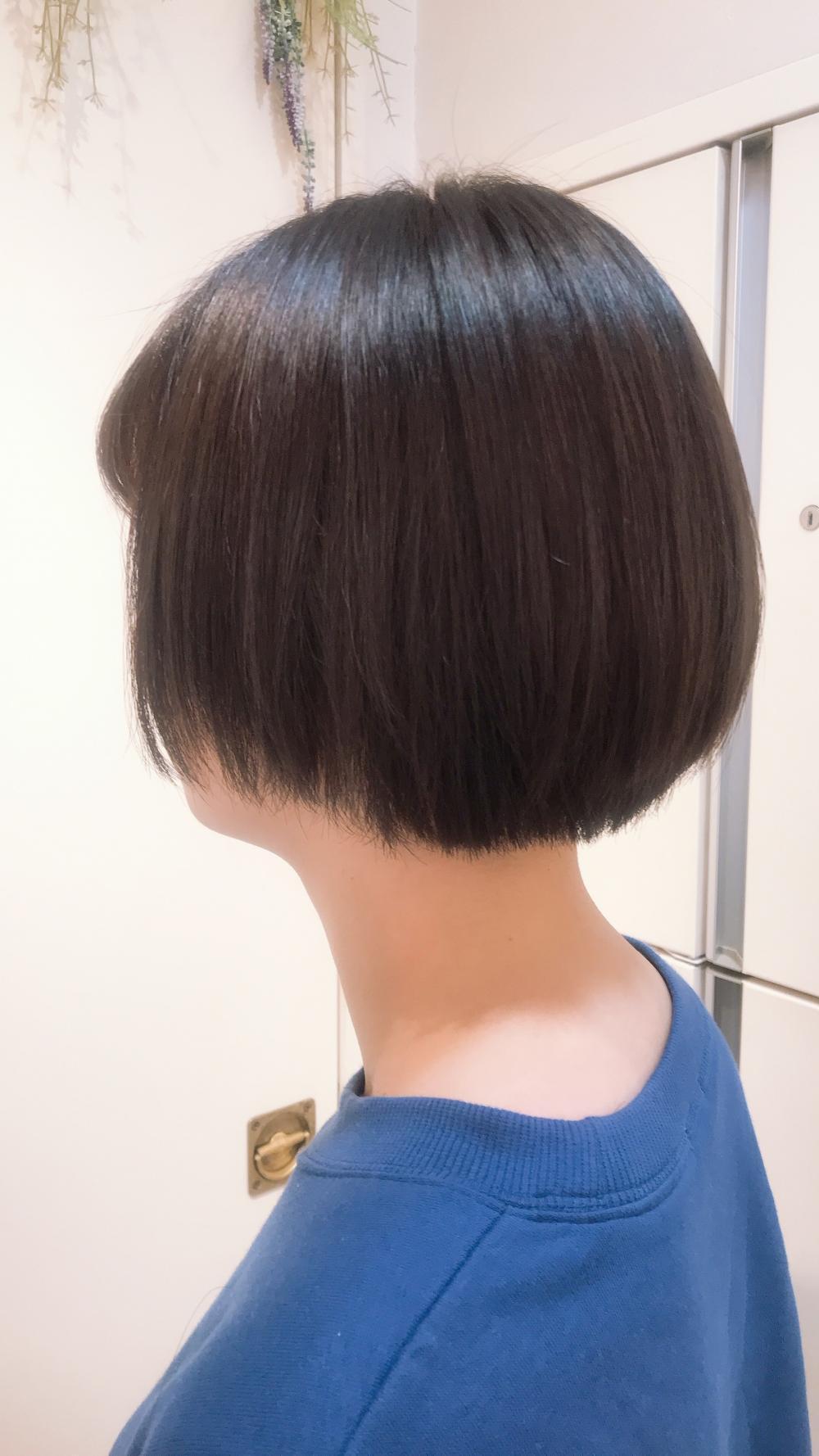 襟足スッキリナチュラルボブ