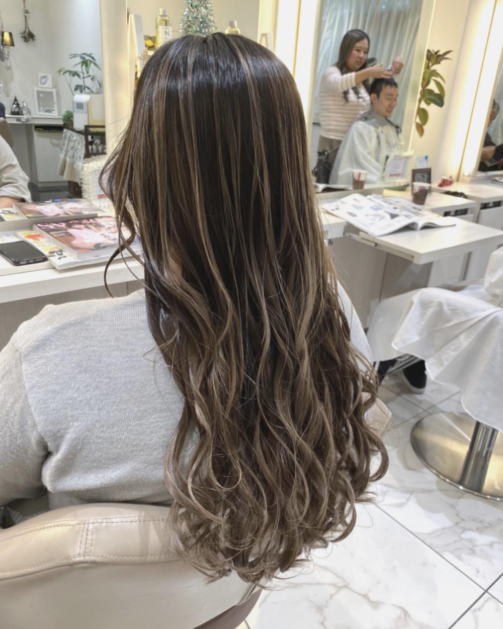 シアーベージュバレイヤージュ☆