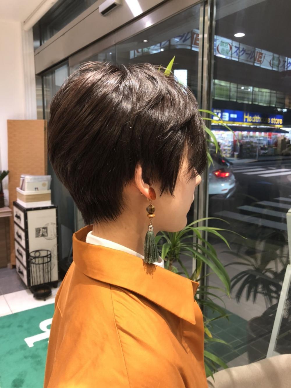 襟足ギリギリ小顔ショート