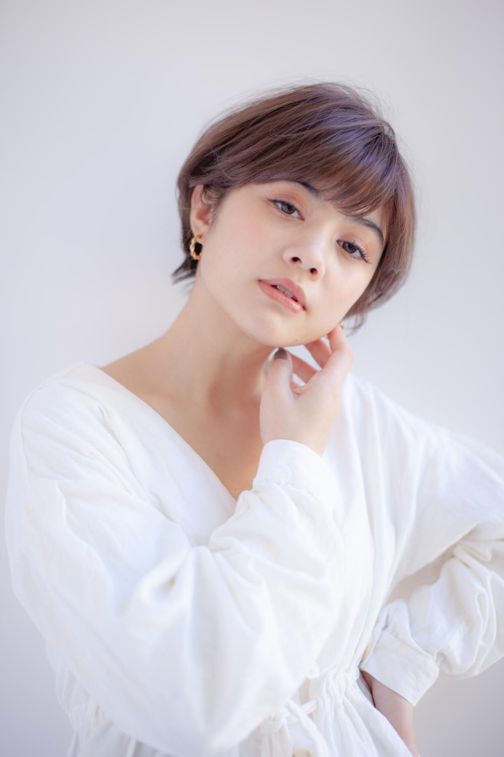 大人可愛い耳かけショートボブ