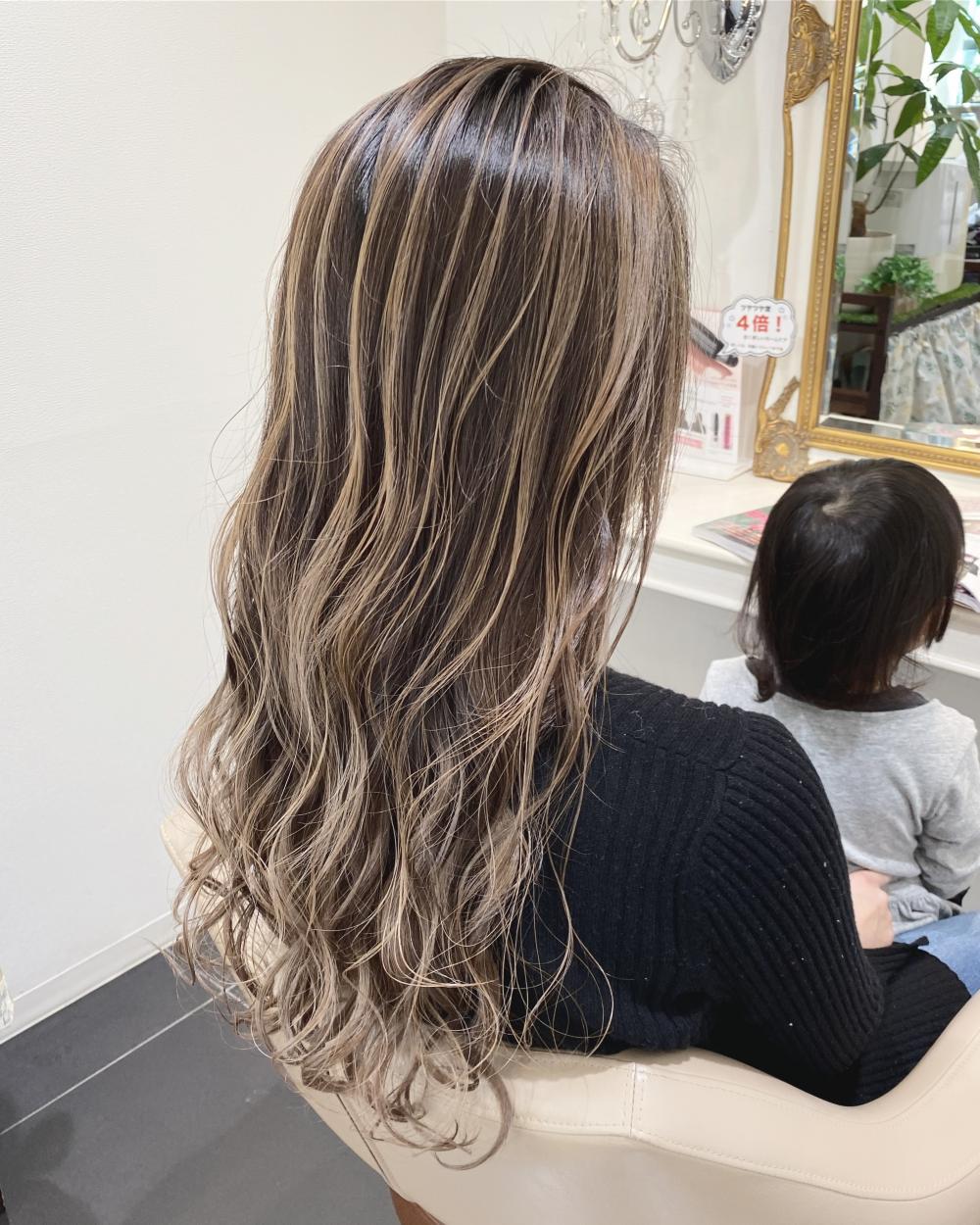 シアーベージュバレイヤージュ☆