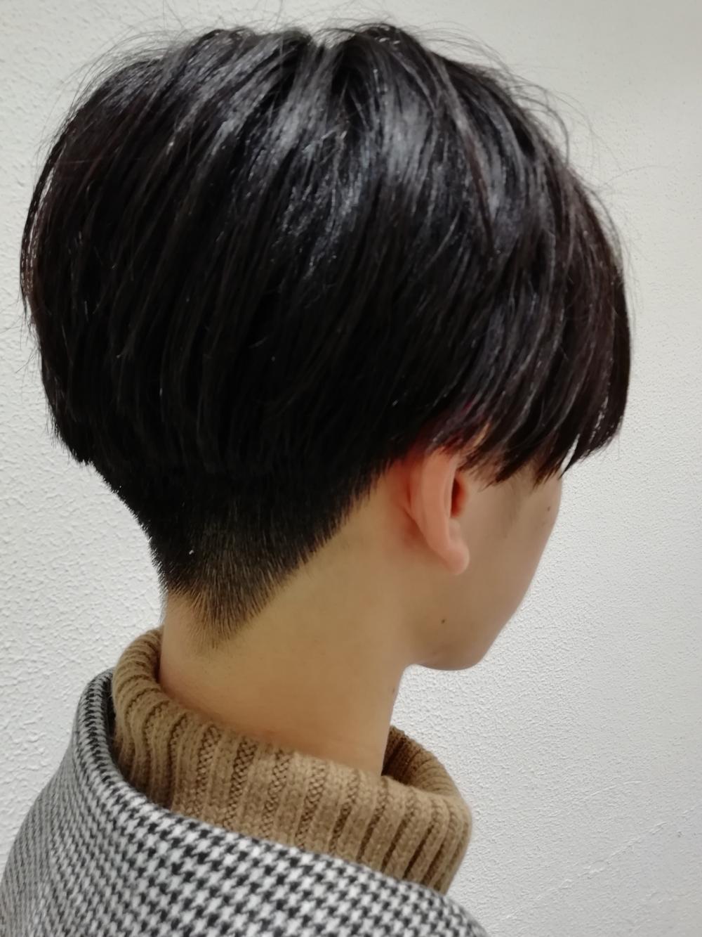 センターパート×トランクスヘア｜サブ写真③