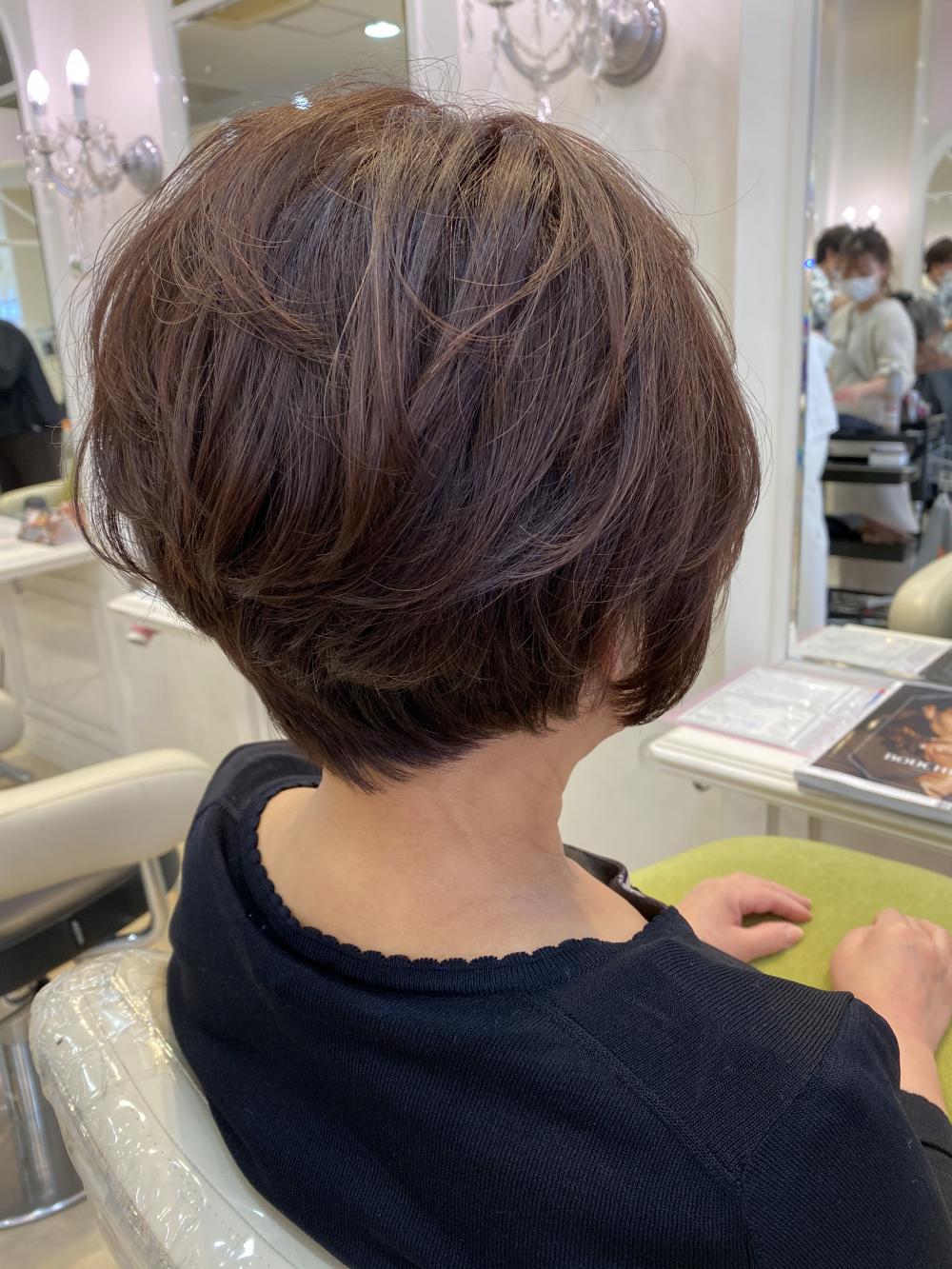大人ショートボブ