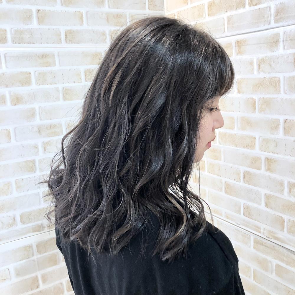ダークアッシュグレー
