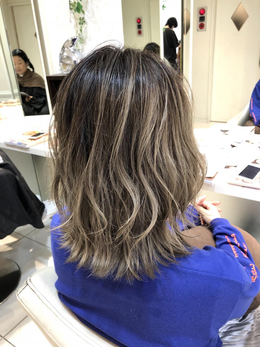 シルバーグレージュ×グラデーション＊