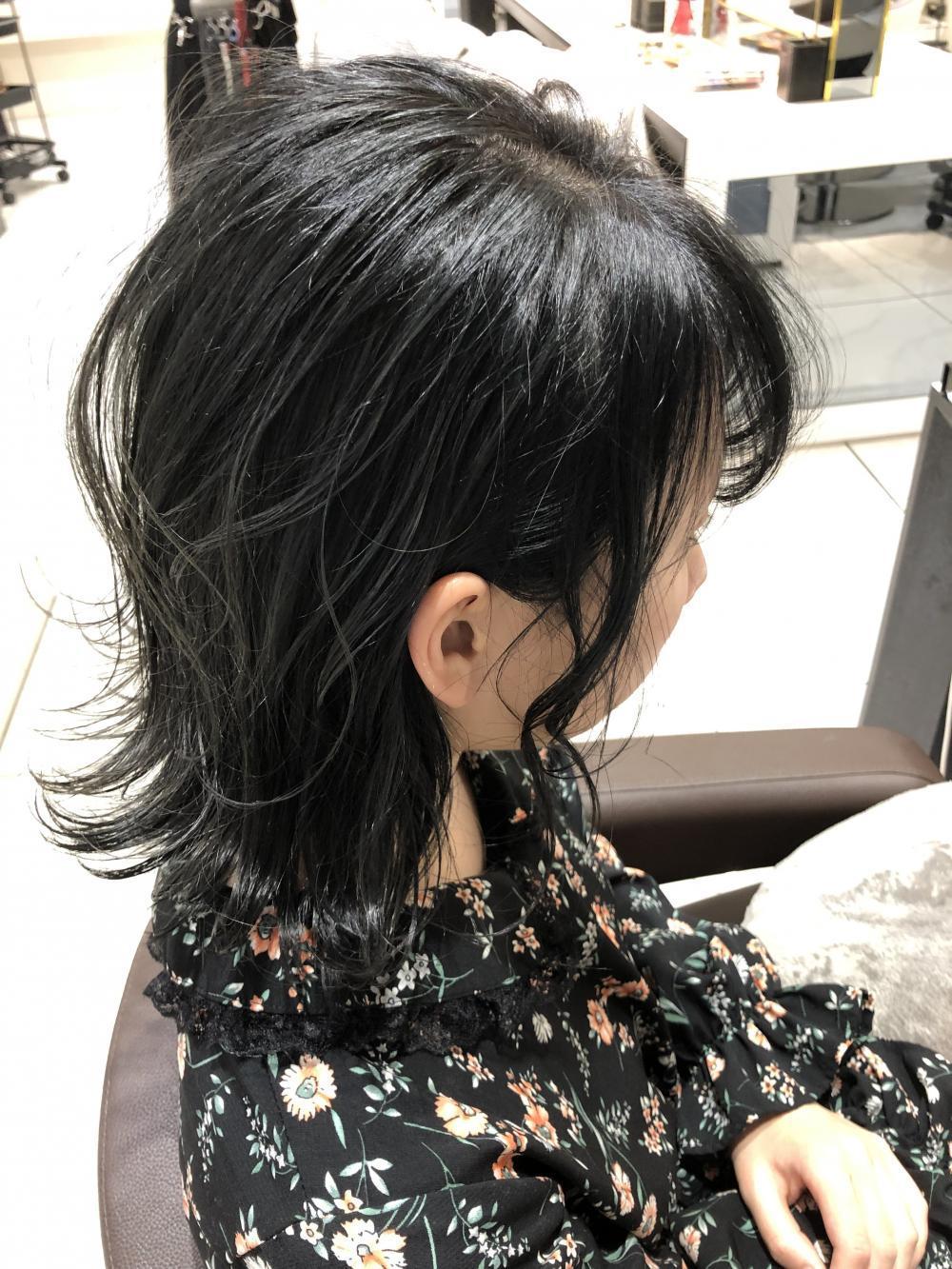 外ハネダークグレージュミディアム｜サブ写真②
