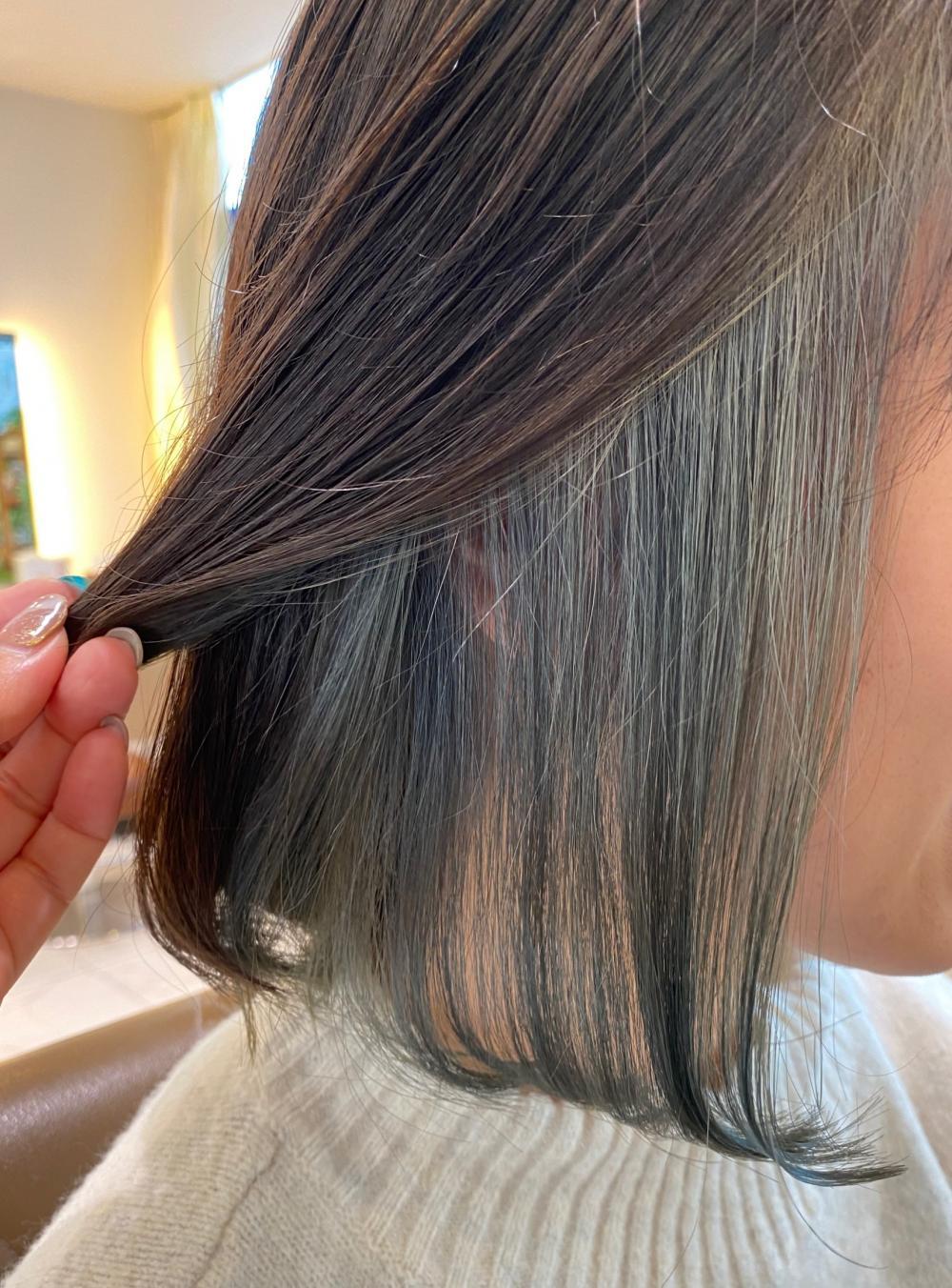 インナーカラー【グレージュ×エメラルドグリーン】