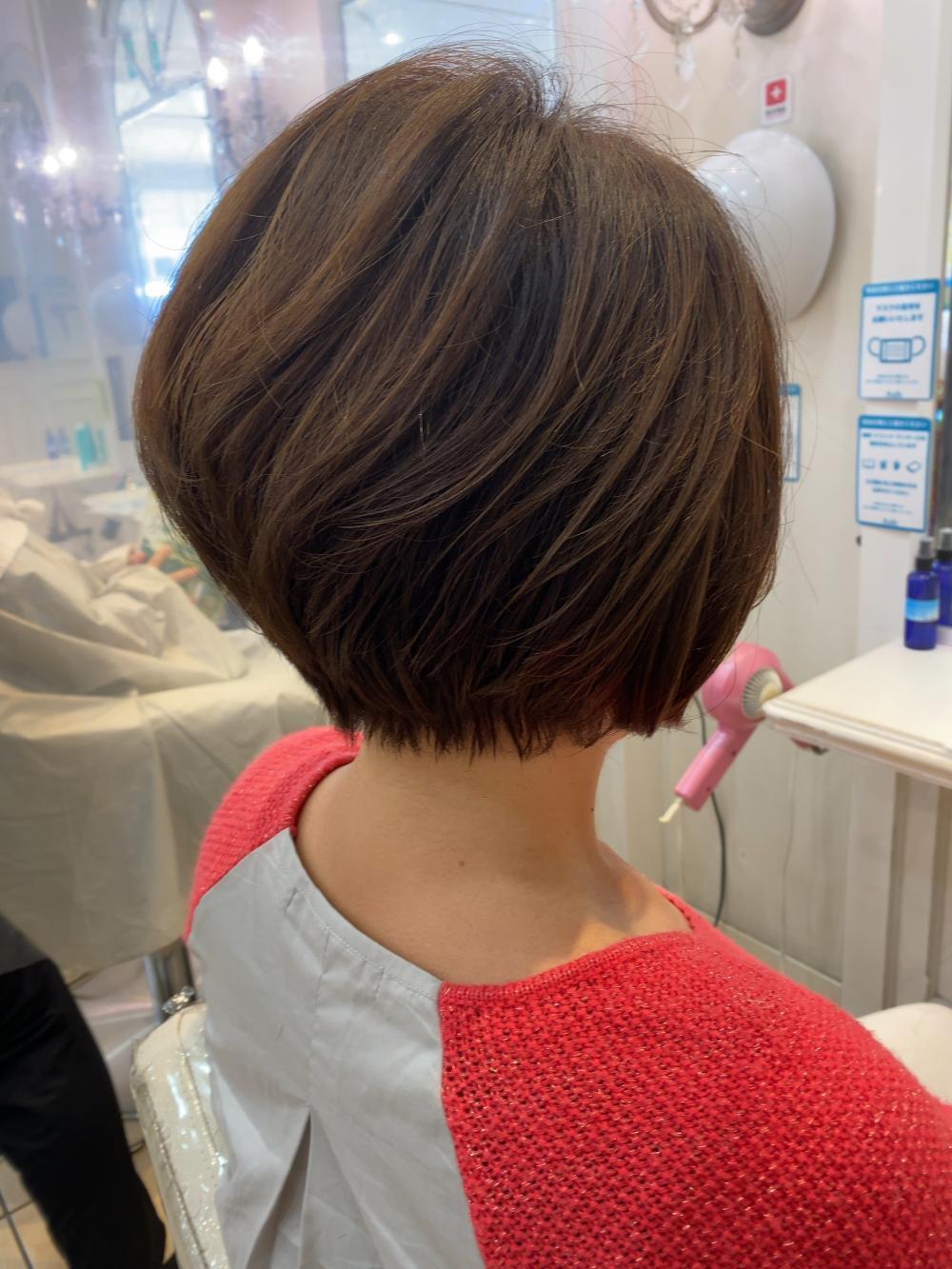 イルミナフォレストのショートボブ