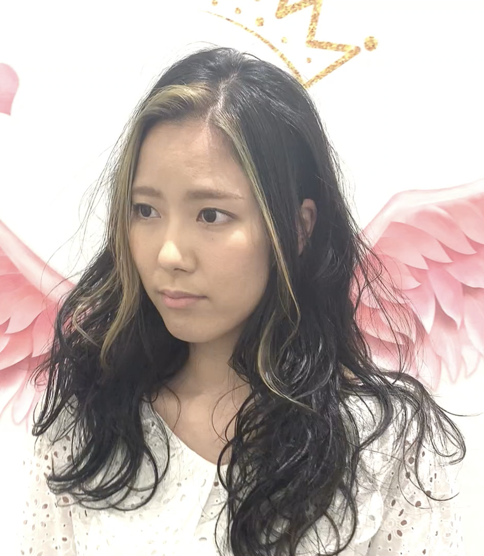 海外セレブに大人気　フェイスハイライト