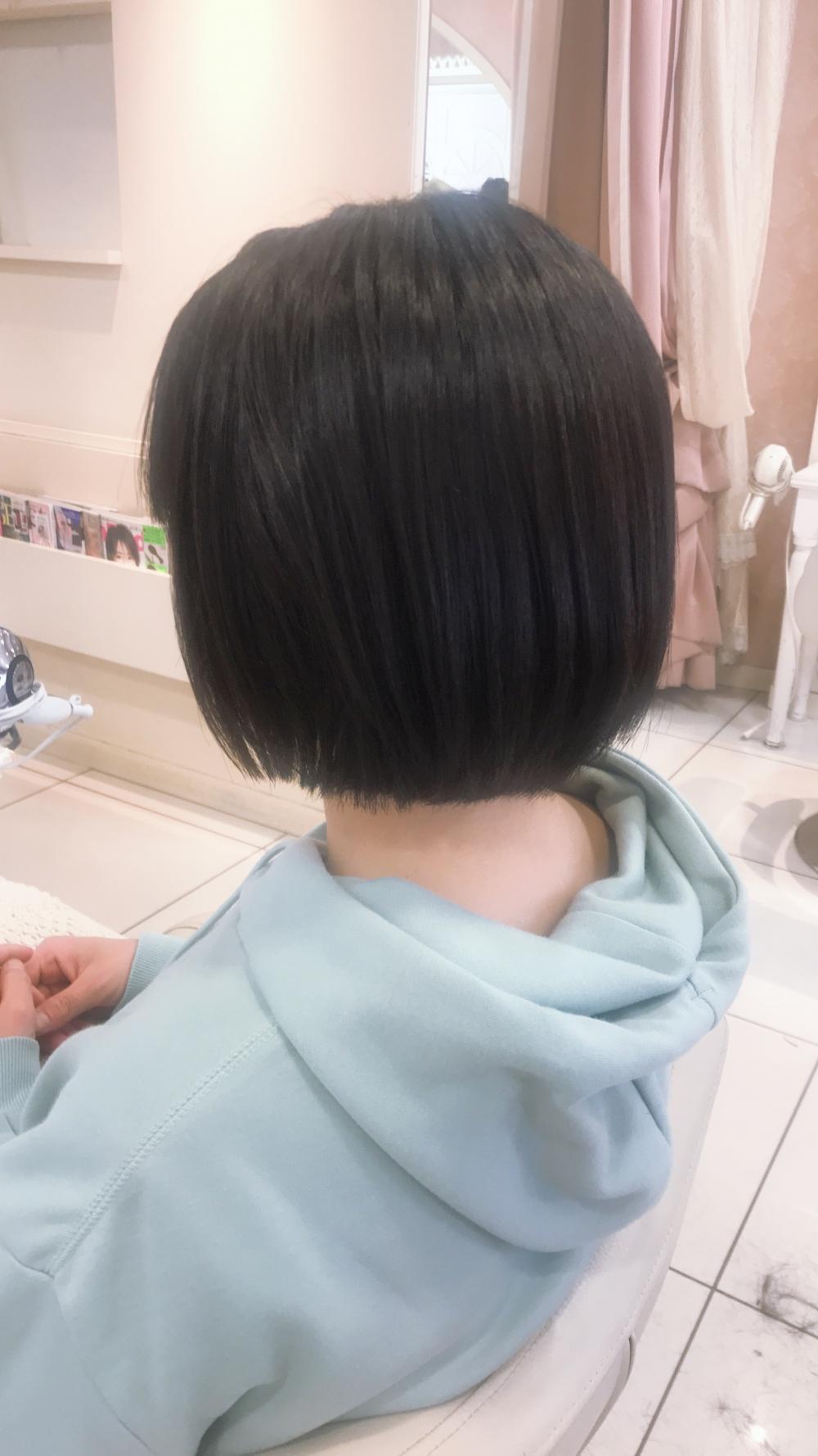 シンプルな大人ボブ