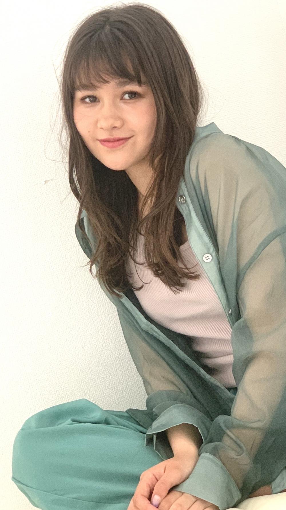 クセ毛風ゆるふわセミロング