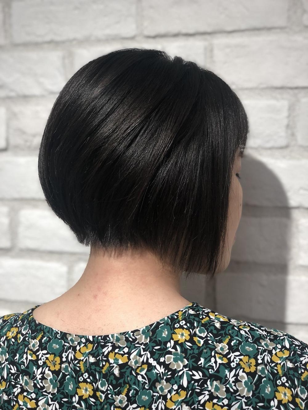 首元すっきりショートボブ