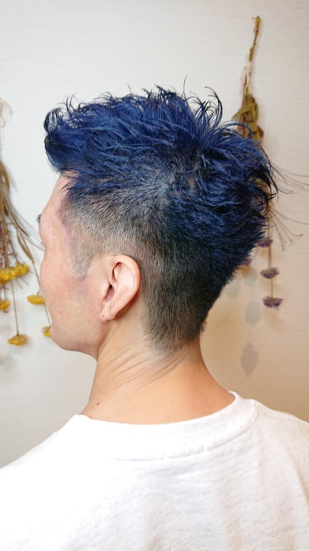 ネイビーブルー