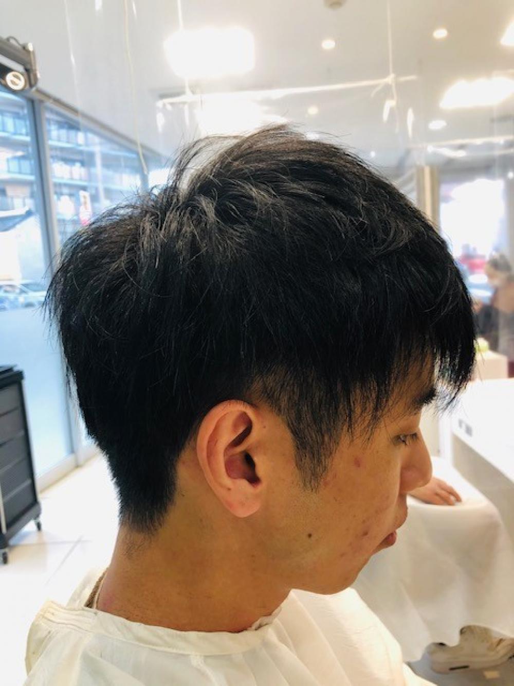 刈り上げショートスタイル