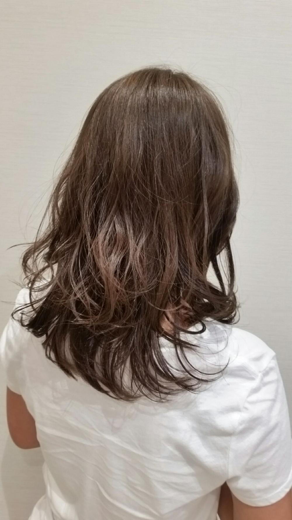 ナチュラルブラウン
