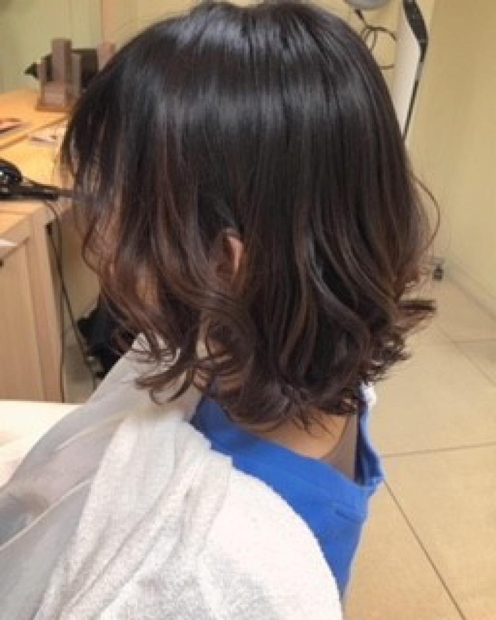 コテ巻きヘアアレンジ