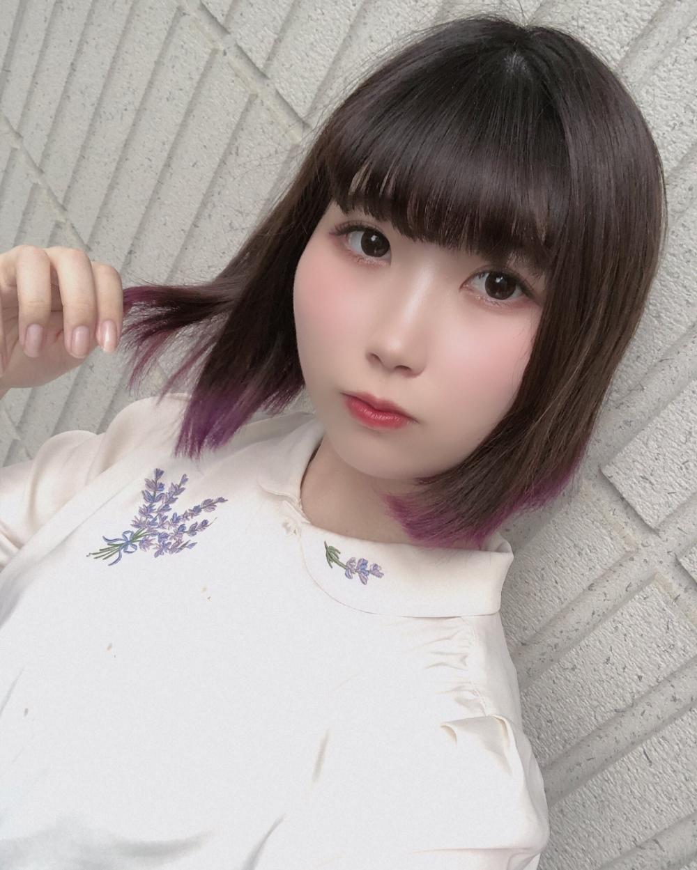 裾カラーボブ