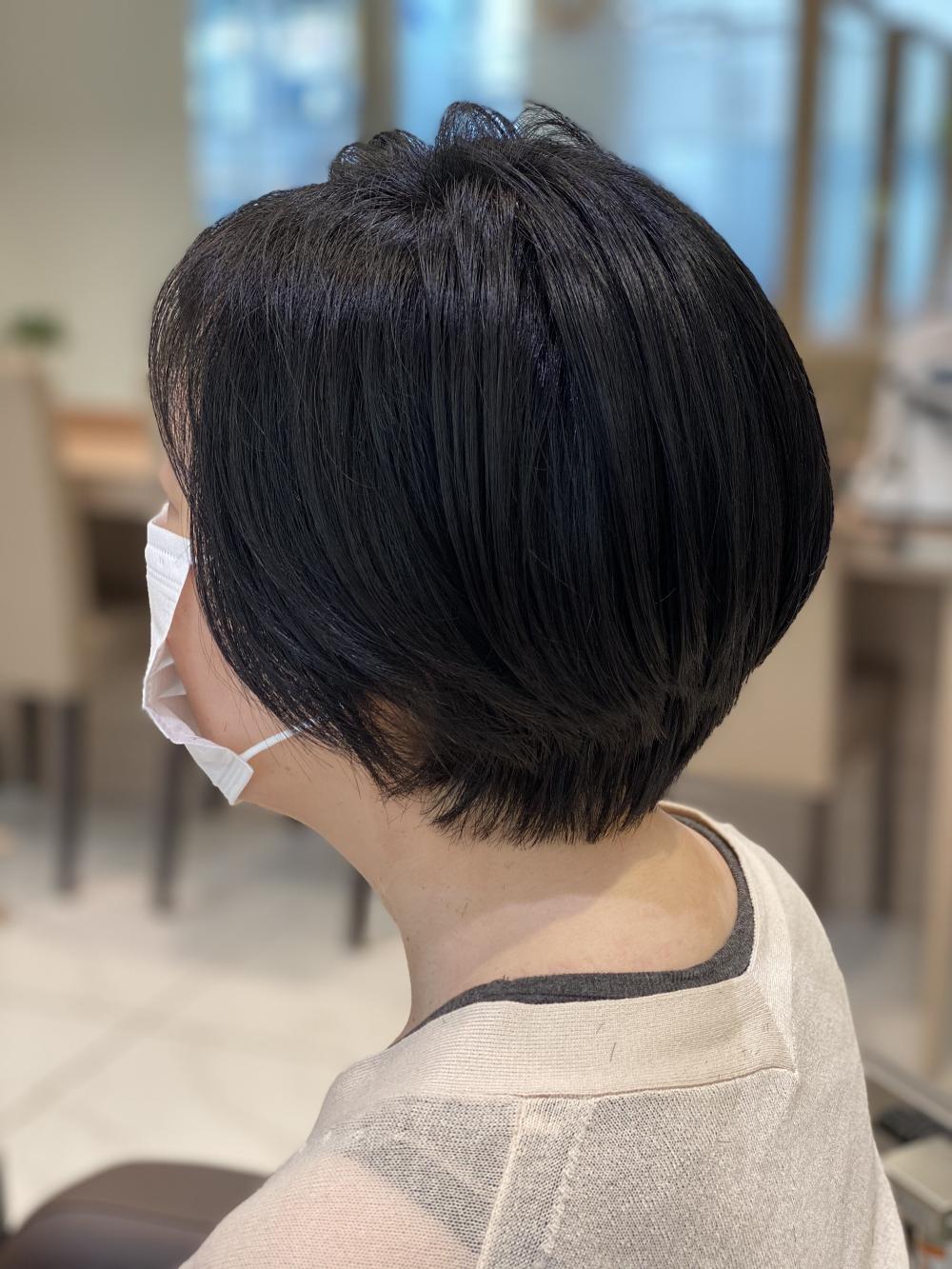 丸みのあるショートスタイル