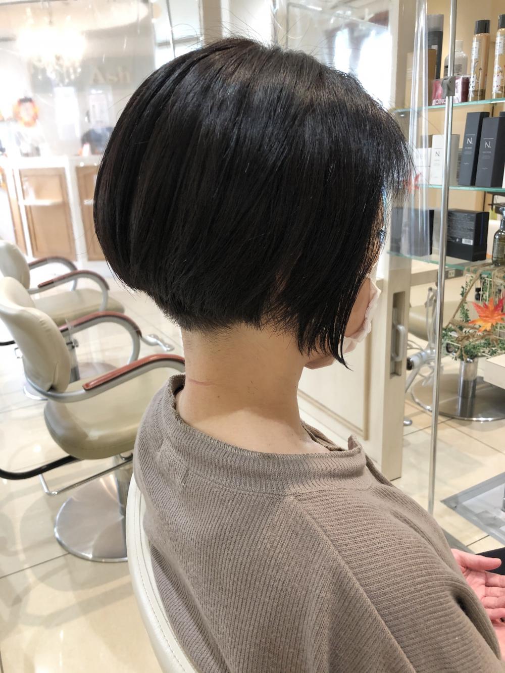 スッキリ前下がりボブ