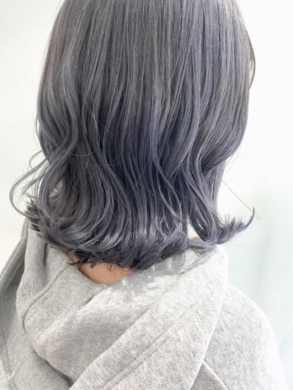 シルバーグレー