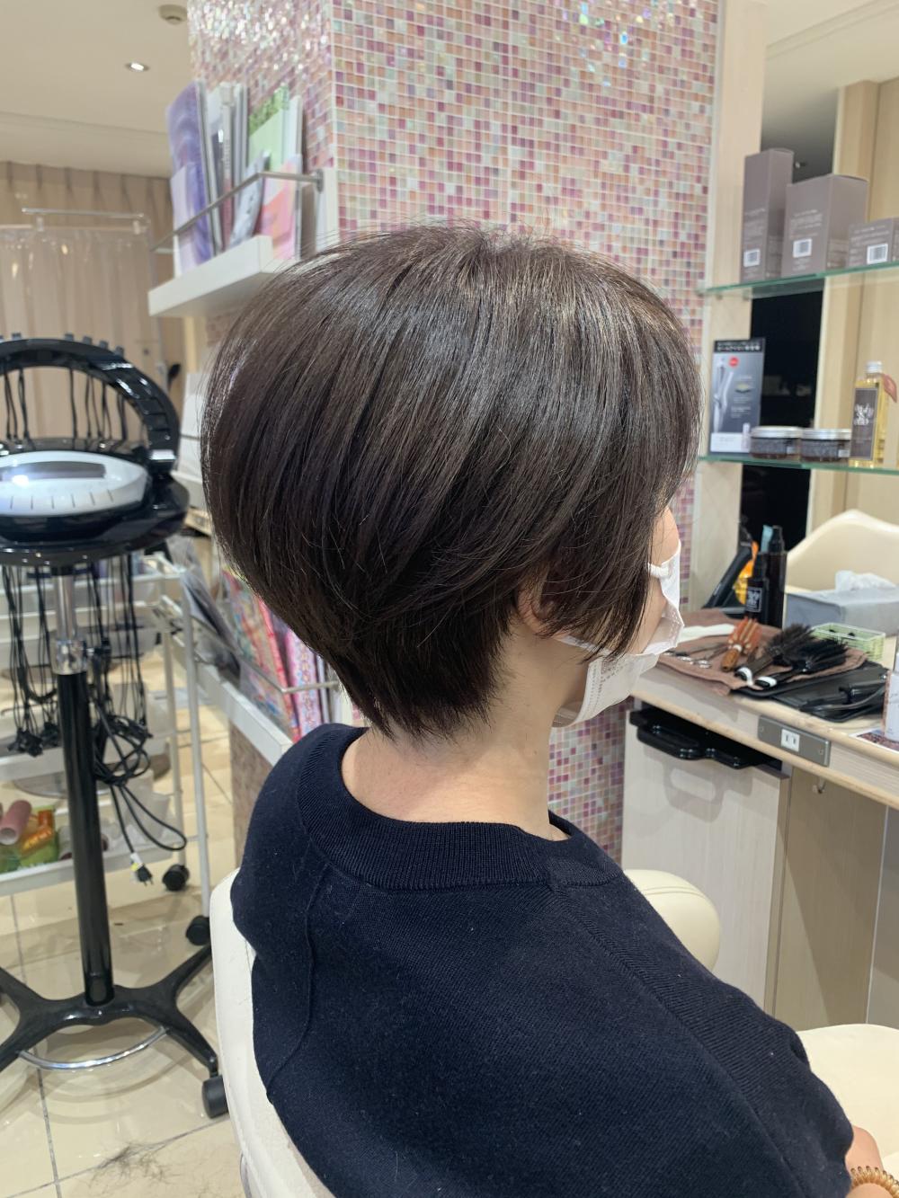 襟足スッキリショートスタイル