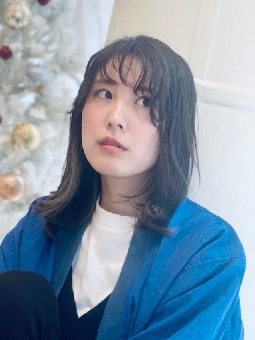 大人女性にもおすすめイヤリングカラー｜サブ写真②