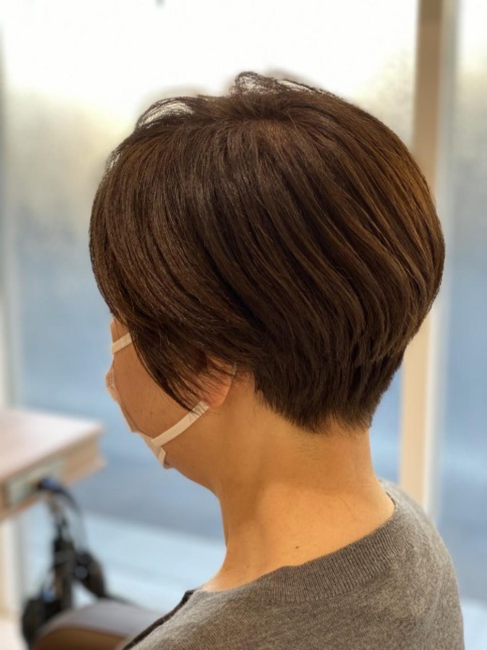 襟足すっきりショートボブ