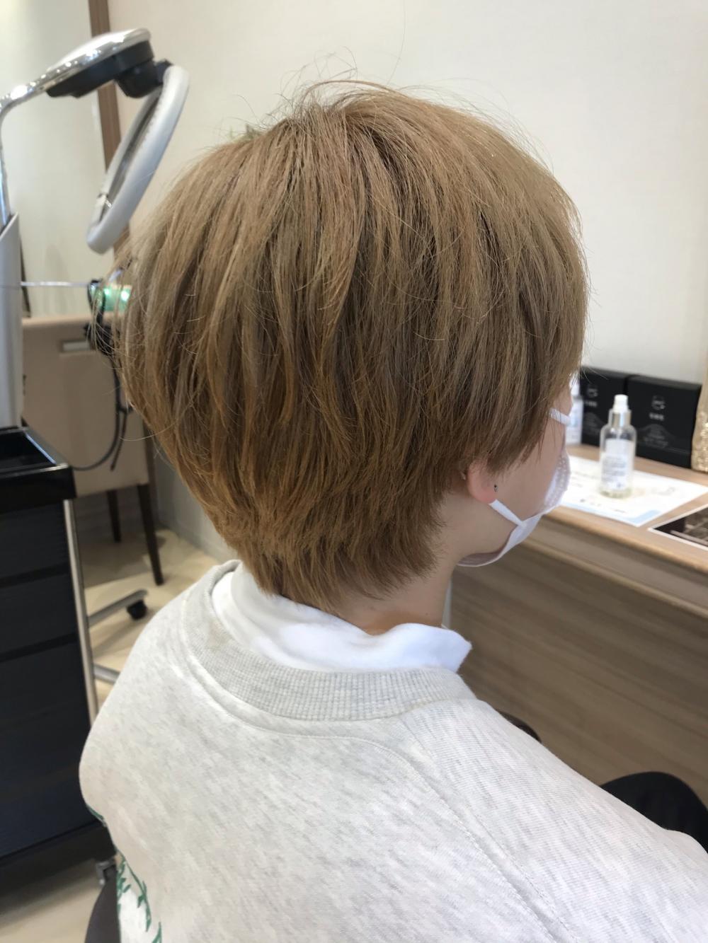 ブリーチ×ミルクティーカラー