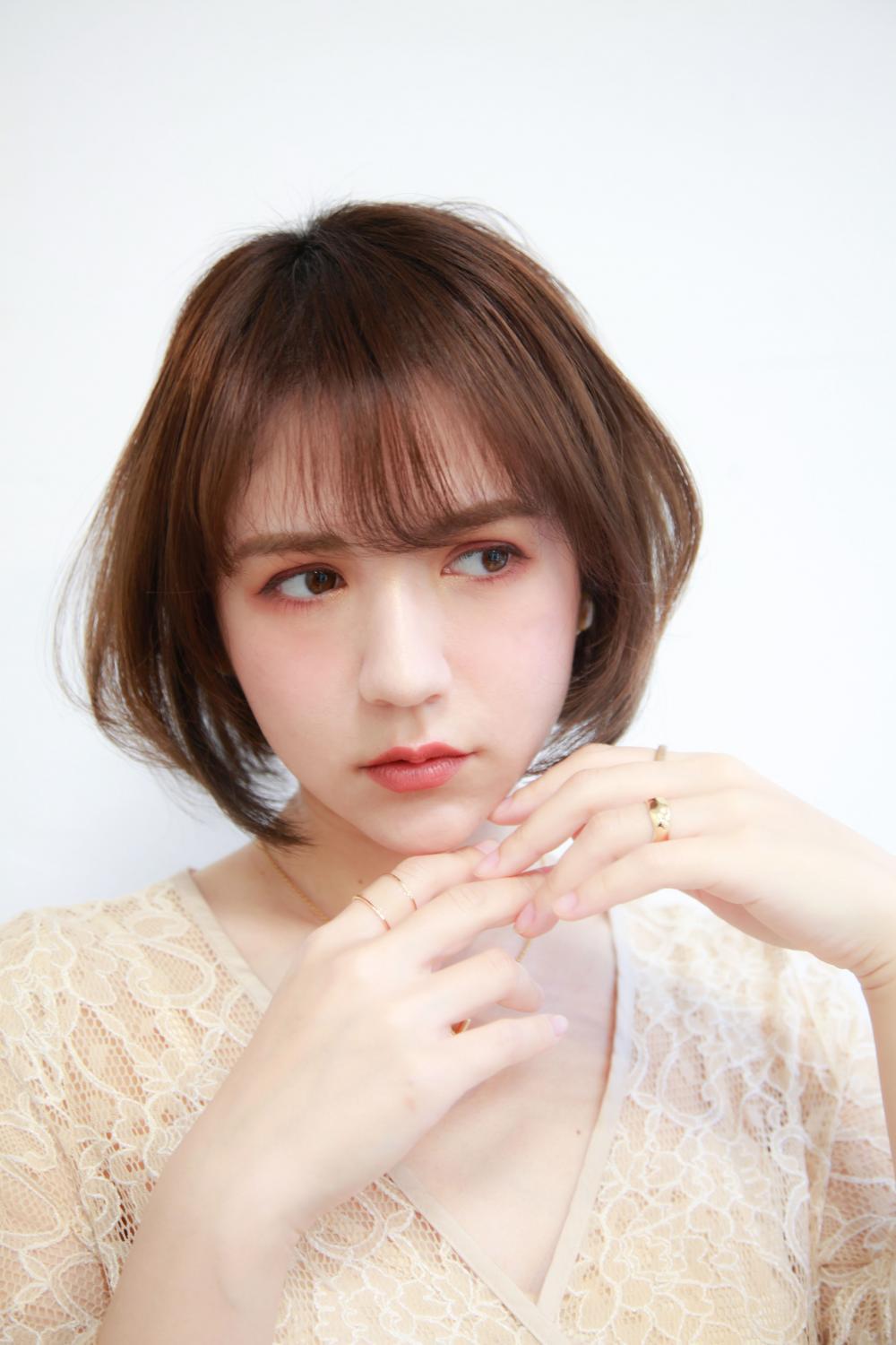 前下がりボブ  ハイライト 大人ボブ