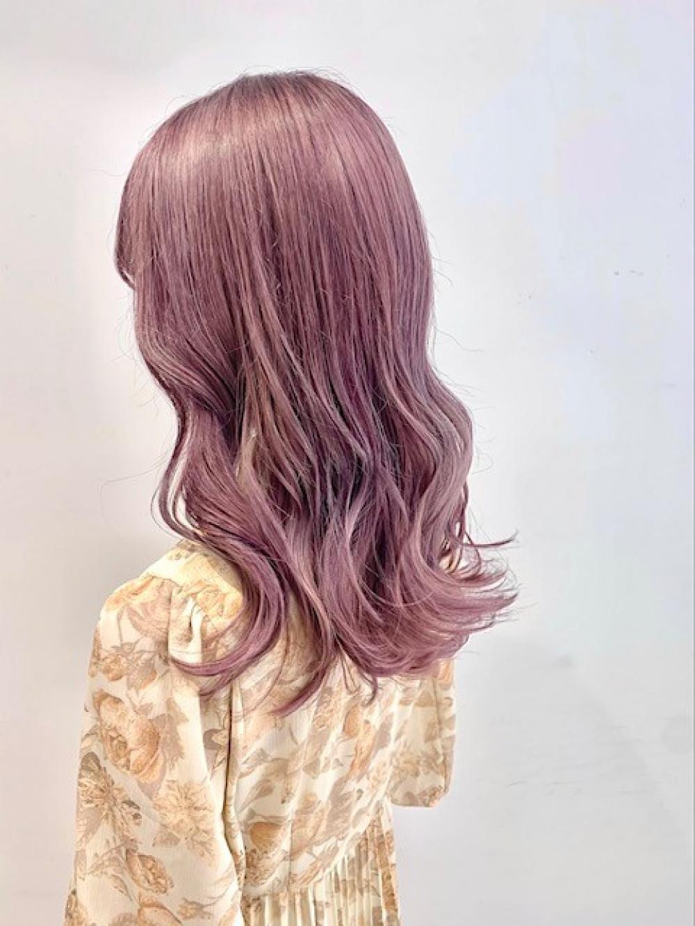 ペールピンク