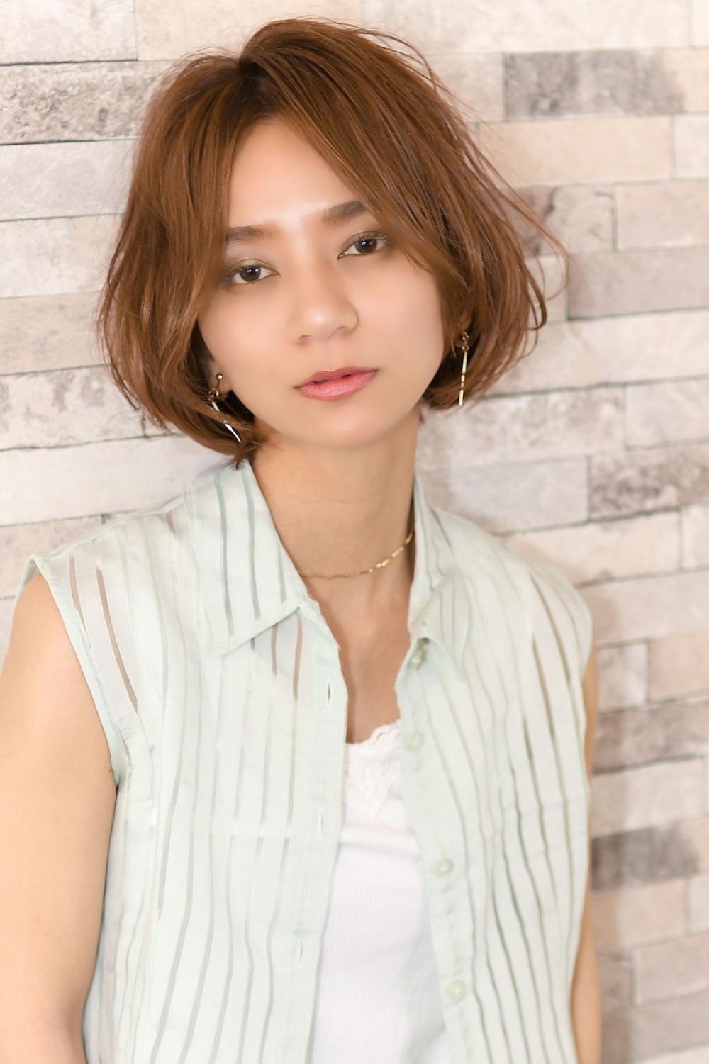 透け感たっぷり　外ハネボブ×ココアベージュ