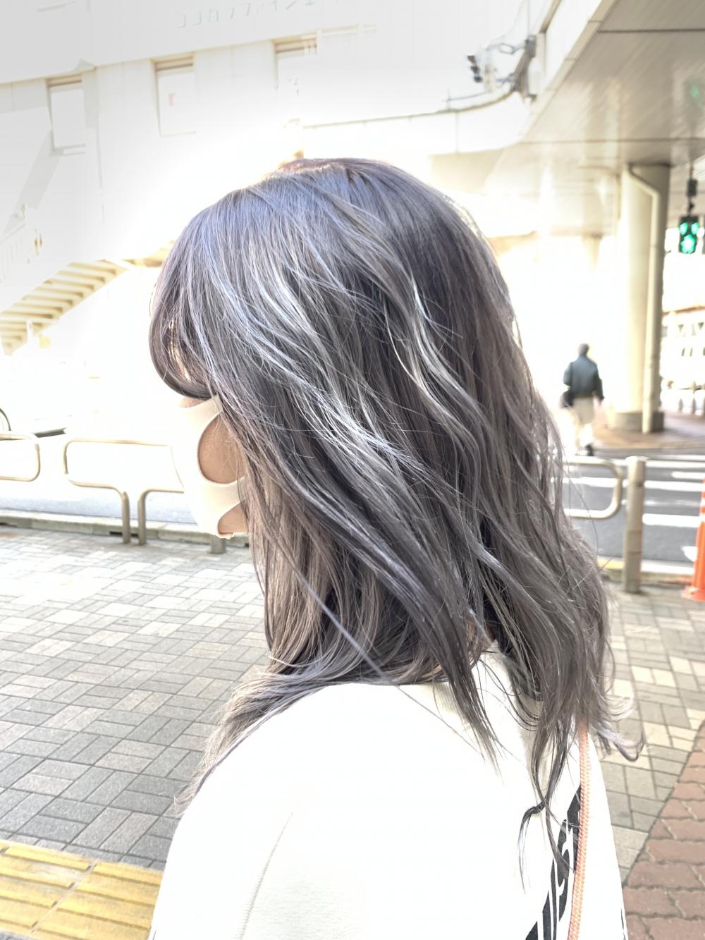シルバーカラー