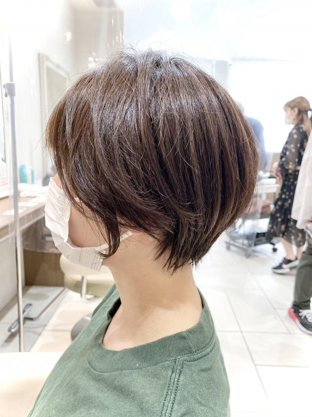 乾かしただけでまとまるショートボブ