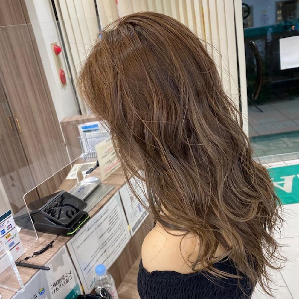 外国人風グレージュ