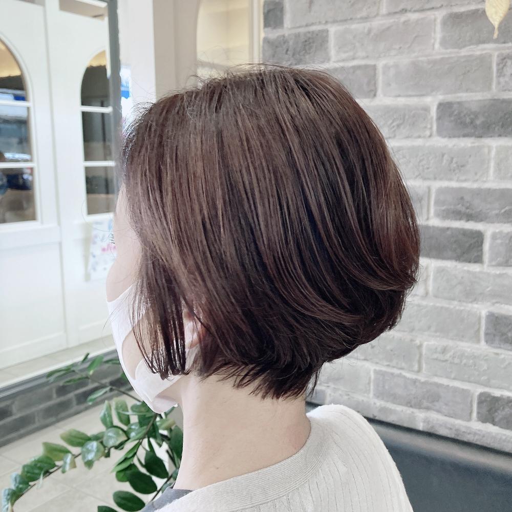襟足涼しげショートボブ