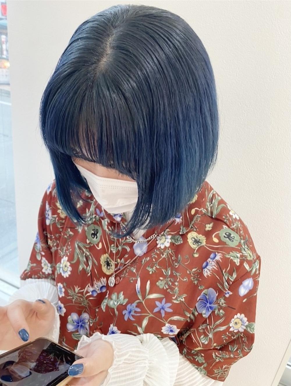 イルミナカラーのネイビーブルー