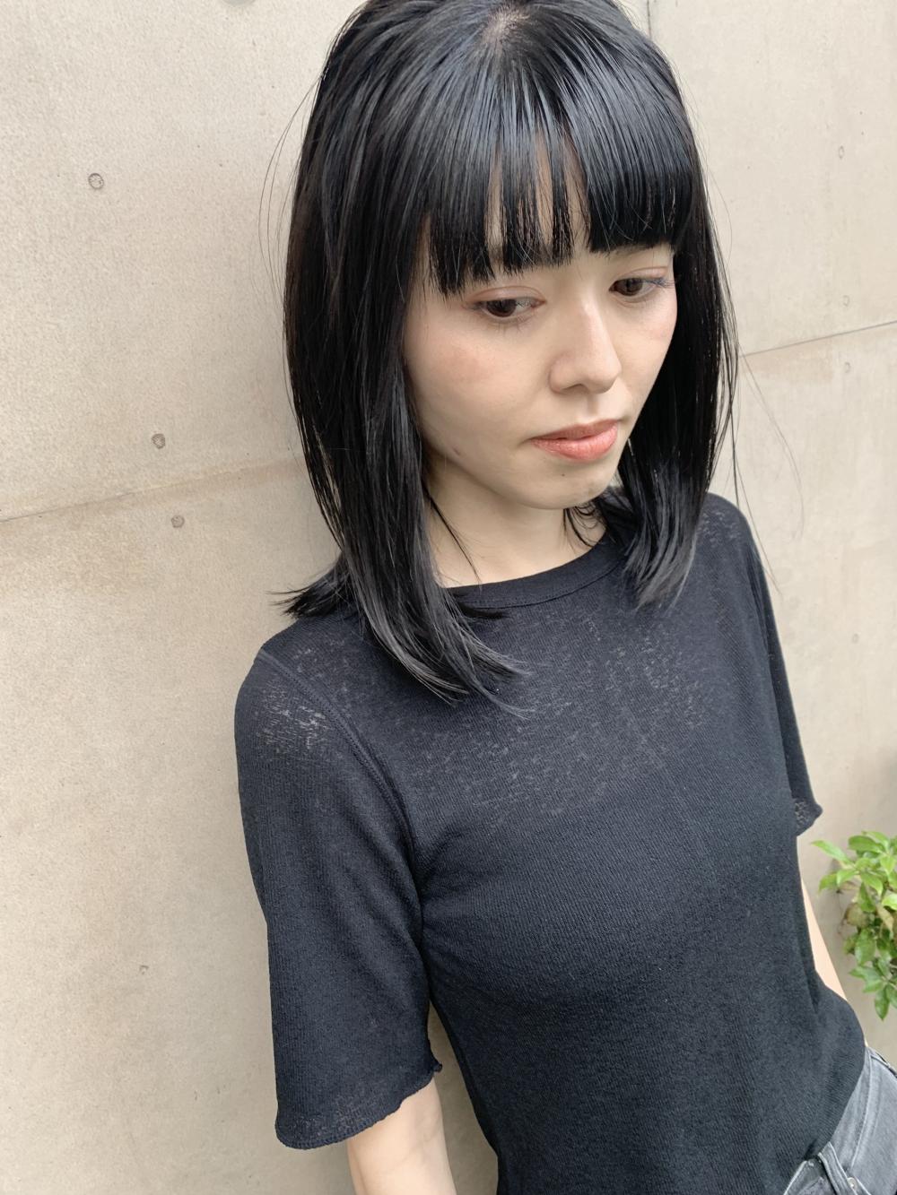 大人の切りっぱなしボブ