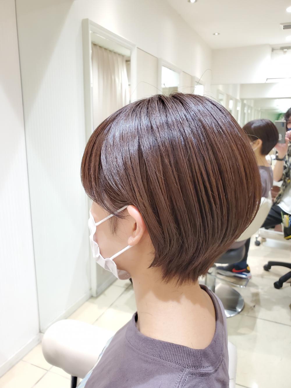 首が綺麗に見えるショートヘア