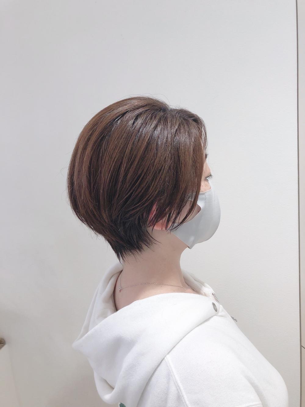 【跳ねても収まる】ハンサムショート｜サブ写真③