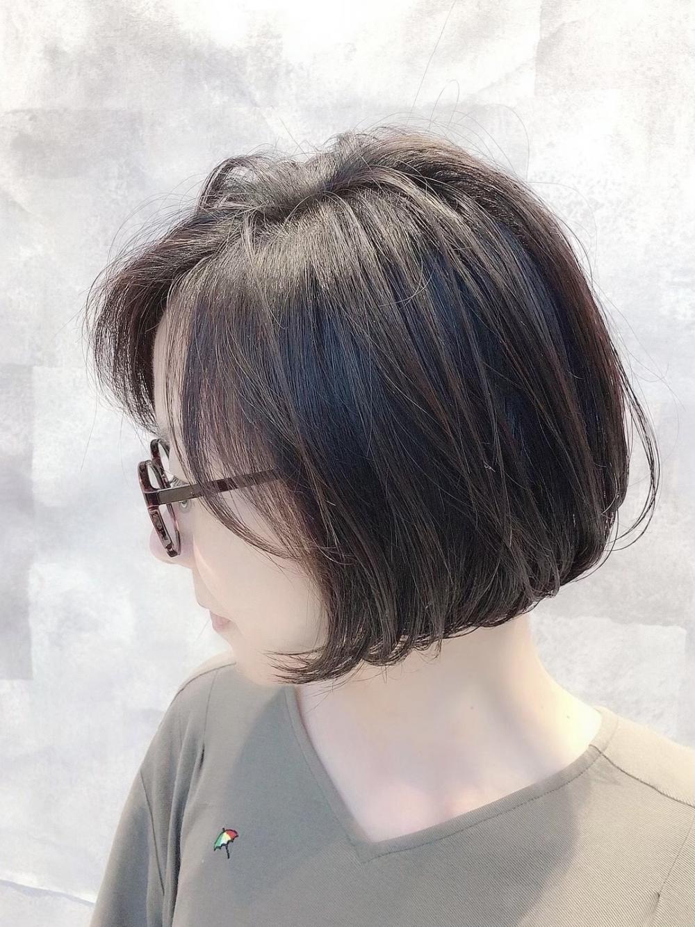 首を長く見せるボブスタイル