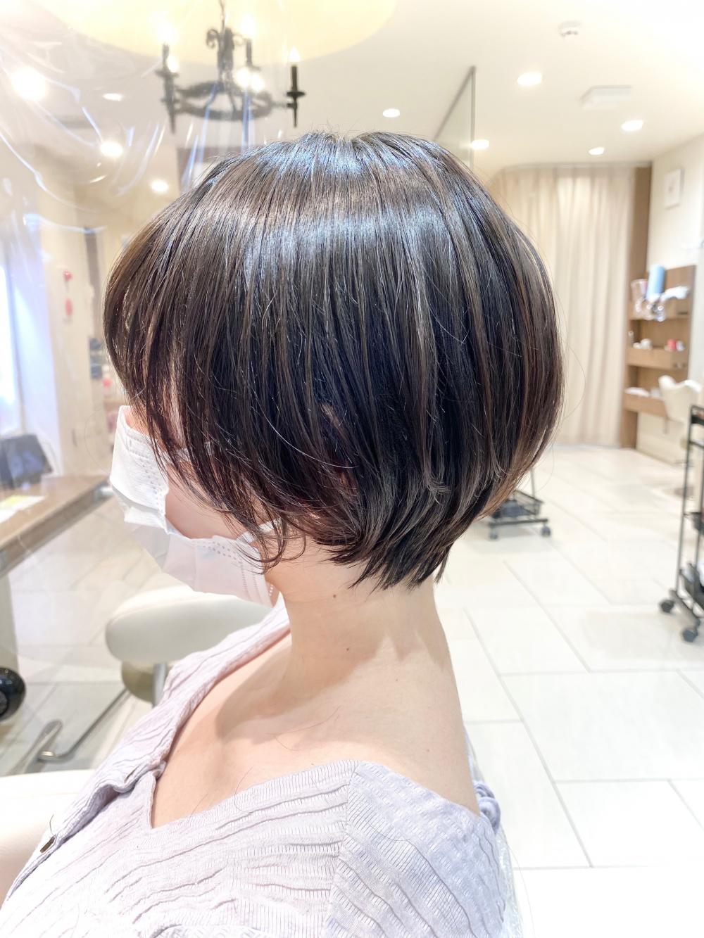 黒髪でも垢抜けられるショートボブ