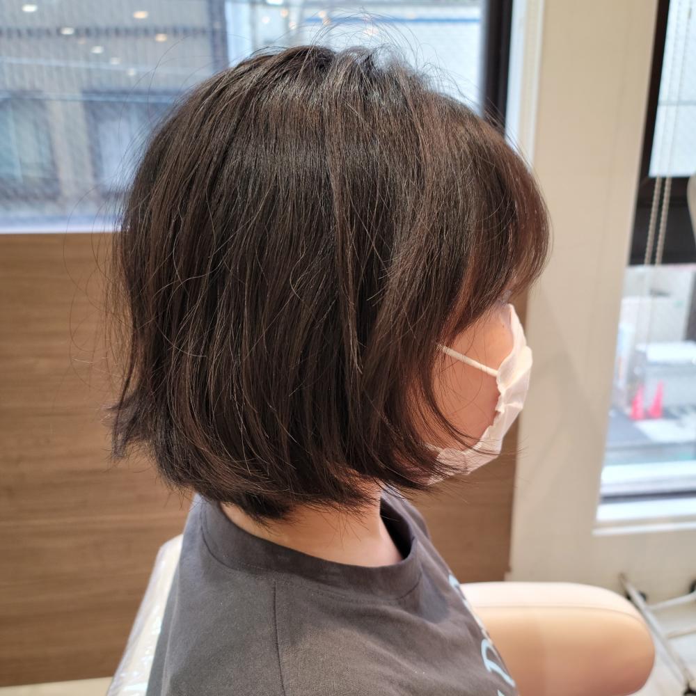 縮毛矯正×耳かけショートボブ｜サブ写真②