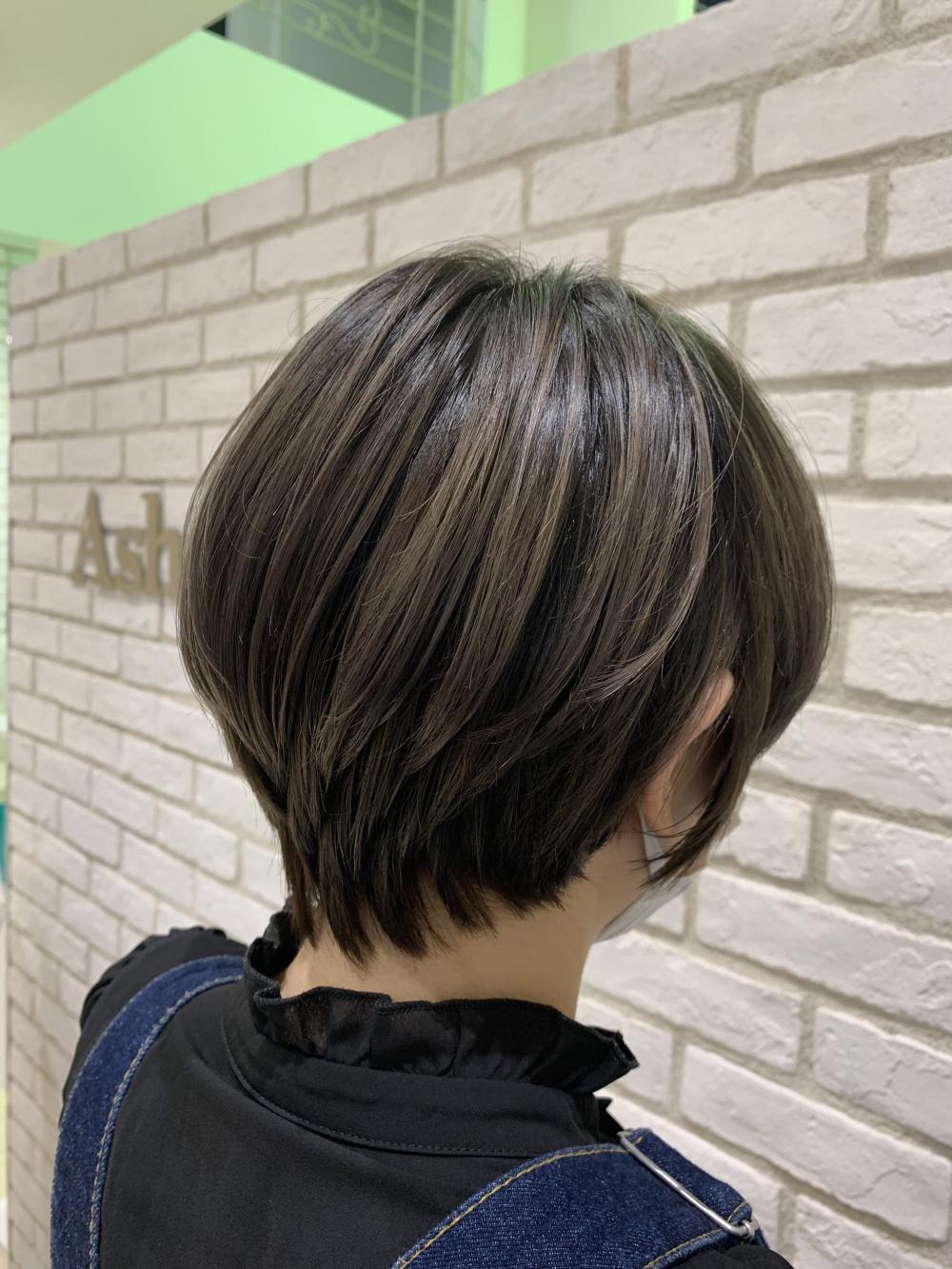 大人ショート×グレーベージュ｜サブ写真②